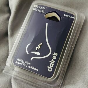 NIB silver snake claire’s nose ring !